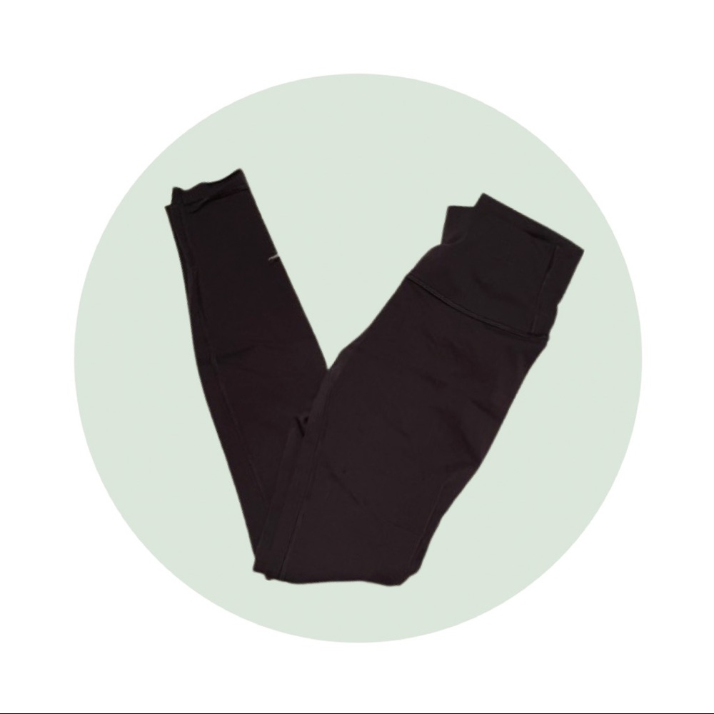 Black Lululemon workout pants size 4